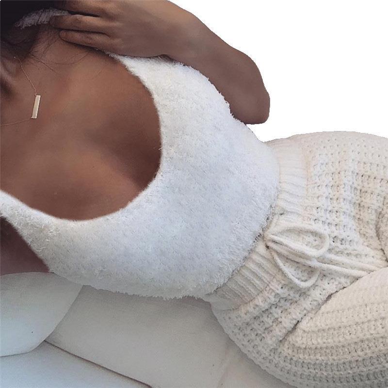 Snug Lounge Set