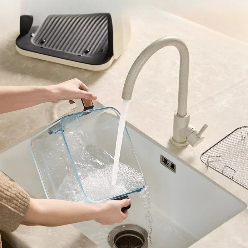 A 6L air fryer transparent visual household no-turn-over high boron glass liner water tender baking machine